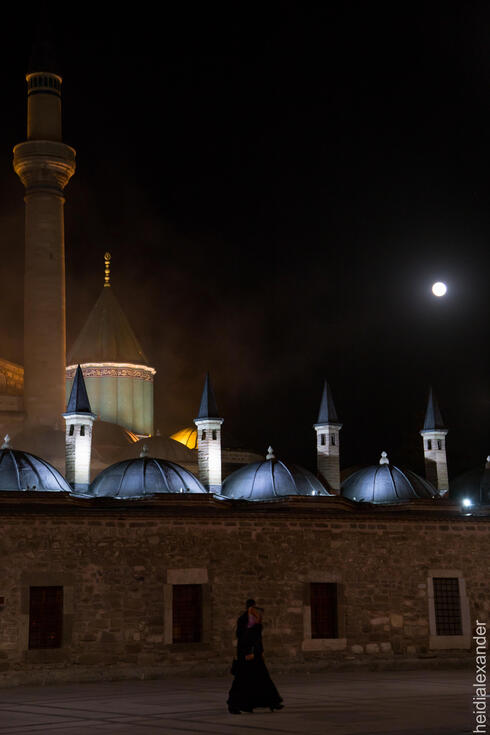 Rumi's Tomb, Konya, Turkey Rumi's Tomb, Konya, Turkey